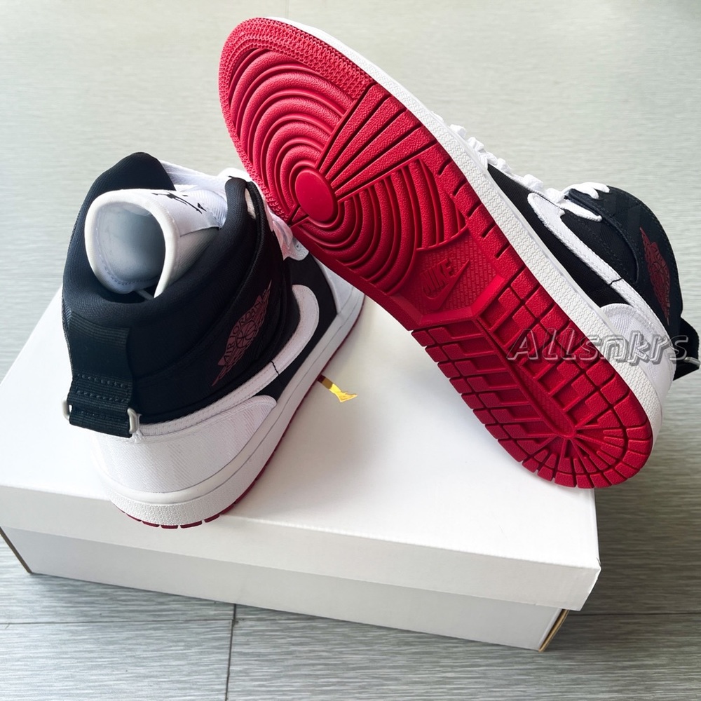 Air Jordan 1 Mid Women’s Panda UTL - Picture 6 of 7